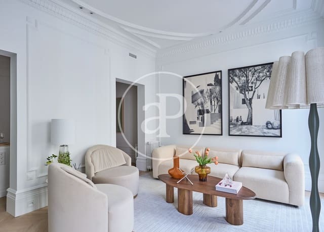 3 soveværelse Lejlighed til salg i Justicia, Madrid by - € 1.790.000 (Ref: 9977329)