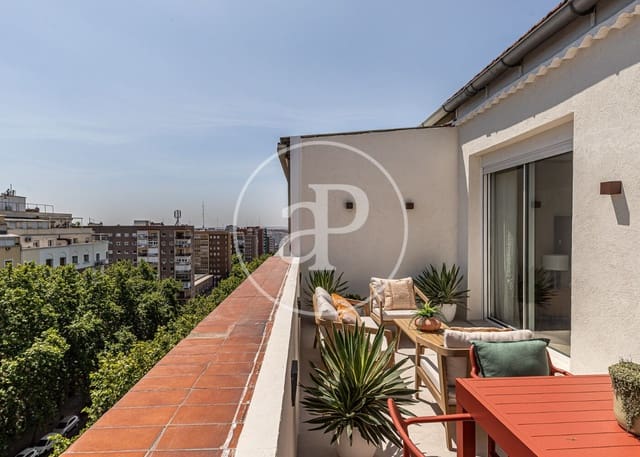 Apartamento de 3 habitaciones en Ibiza, Madrid ciudad en venta - 1.450.000 € (Ref: 9977331)