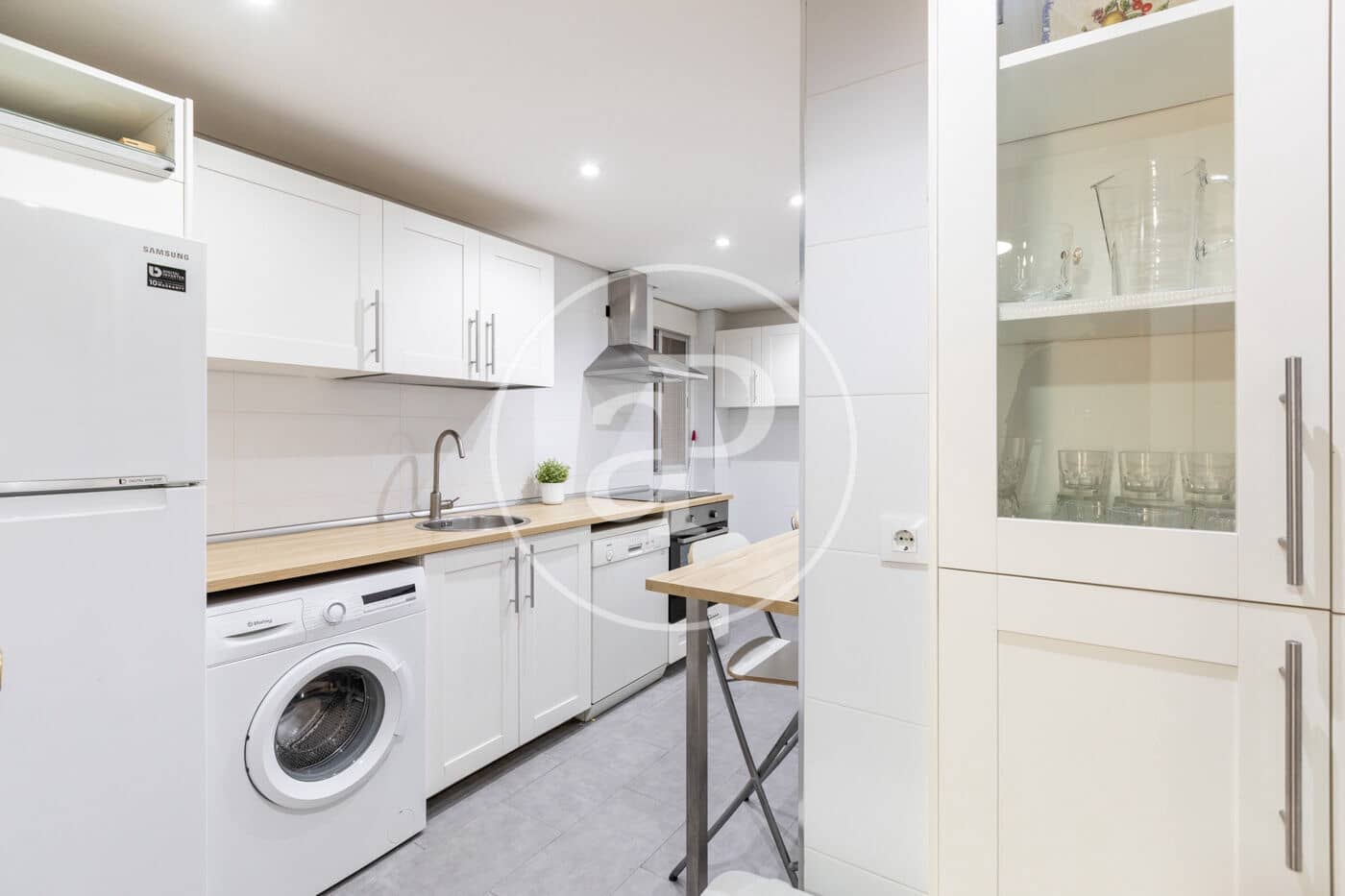 2 bedroom Apartment for rent in Madrid city - € 2,400 (Ref: 9977333)