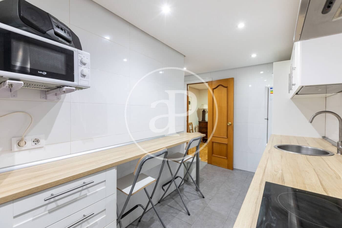 2 bedroom Apartment for rent in Madrid city - € 2,400 (Ref: 9977333)