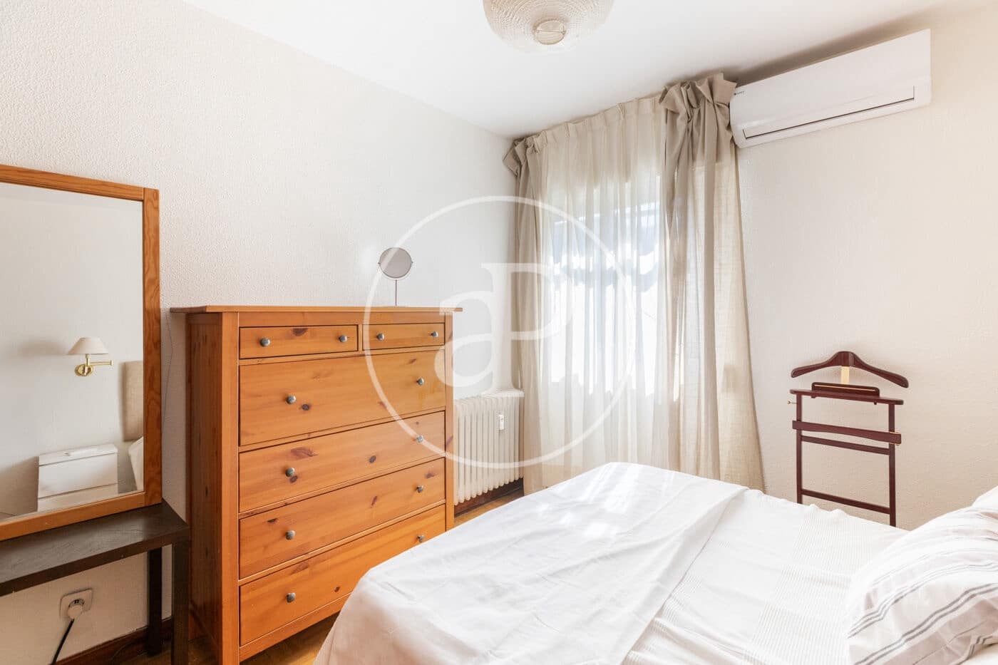 2 bedroom Apartment for rent in Madrid city - € 2,400 (Ref: 9977333)