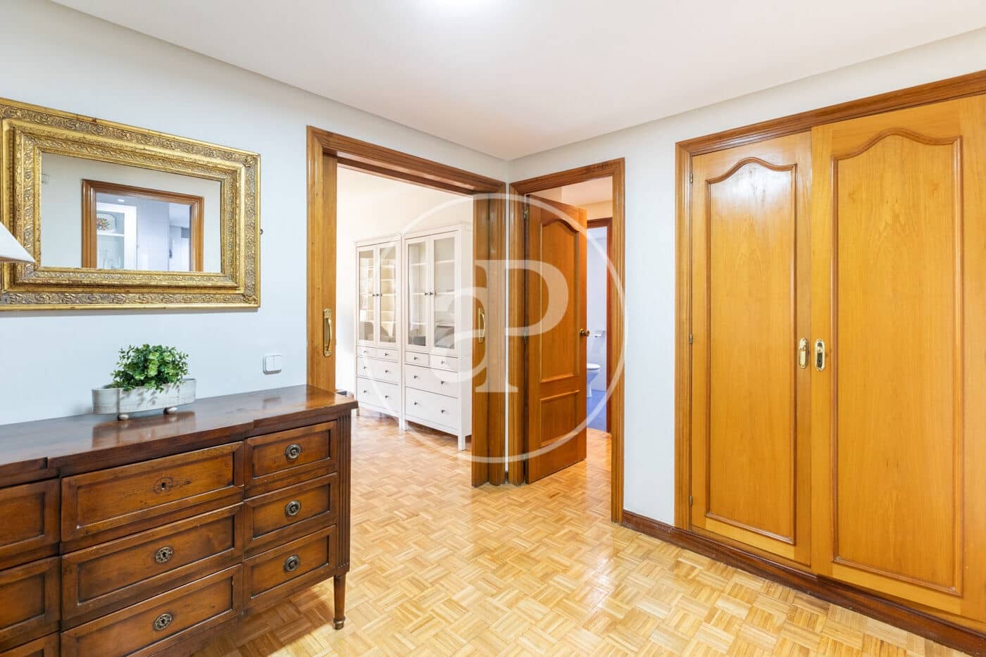 2 bedroom Apartment for rent in Madrid city - € 2,400 (Ref: 9977333)