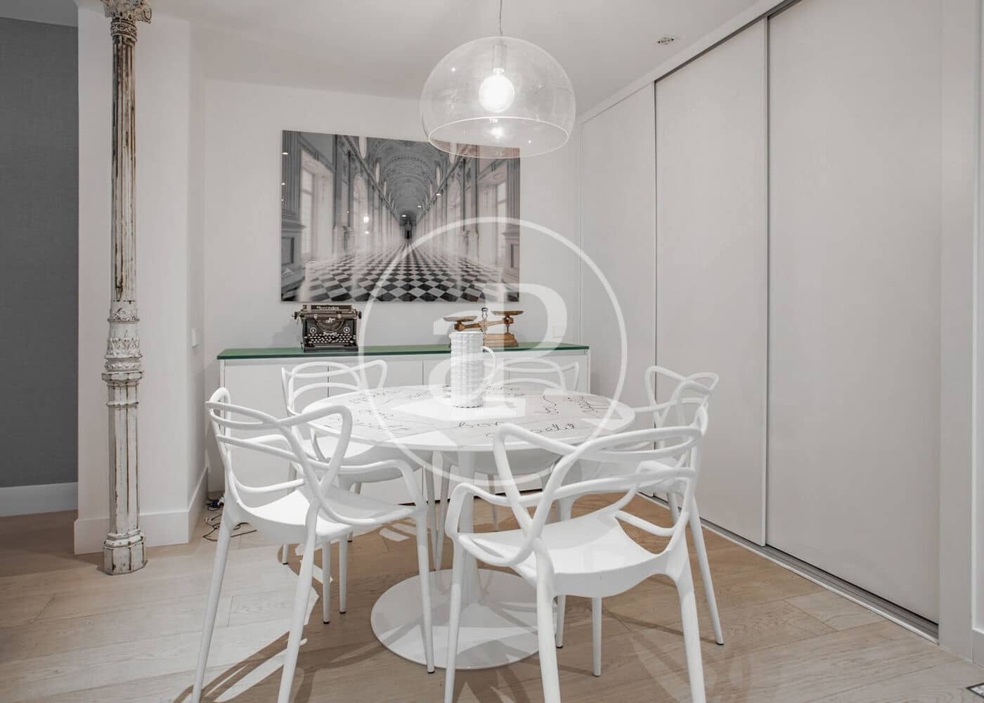 3 sovrum Lägenhet att hyra i Madrid stad - 8 000 € (Ref: 9977335)