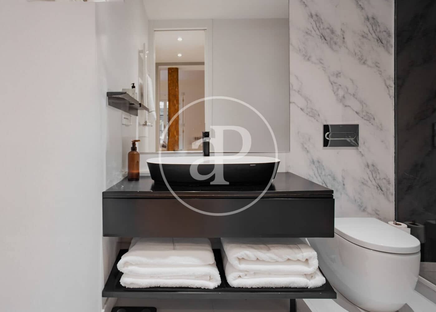 3 sovrum Lägenhet att hyra i Madrid stad - 8 000 € (Ref: 9977335)