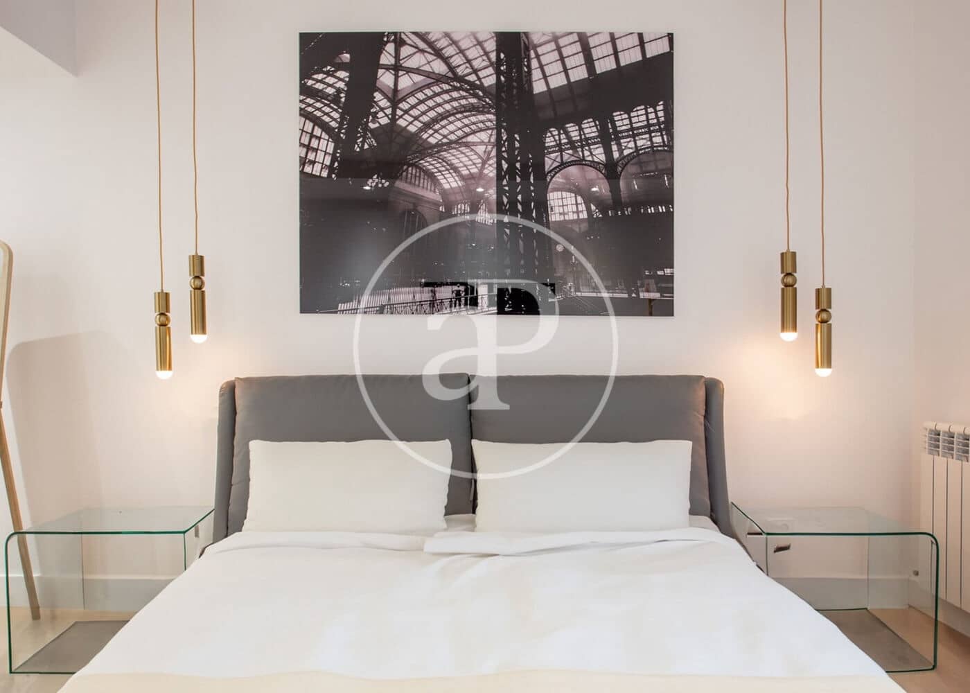 3 sovrum Lägenhet att hyra i Madrid stad - 8 000 € (Ref: 9977335)