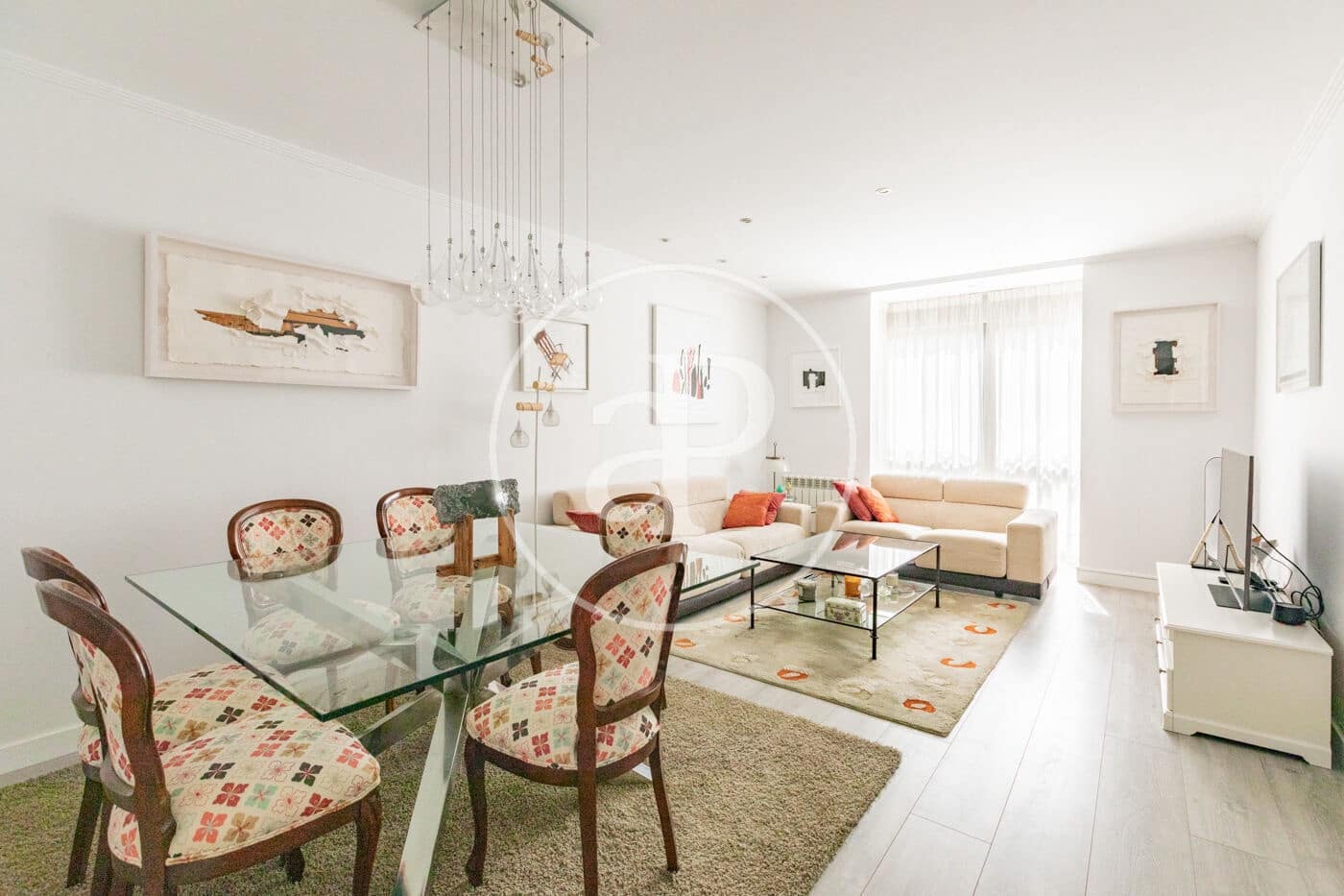 3 soveværelse Lejlighed til salg i Madrid by med swimmingpool - € 1.230.000 (Ref: 9978901)