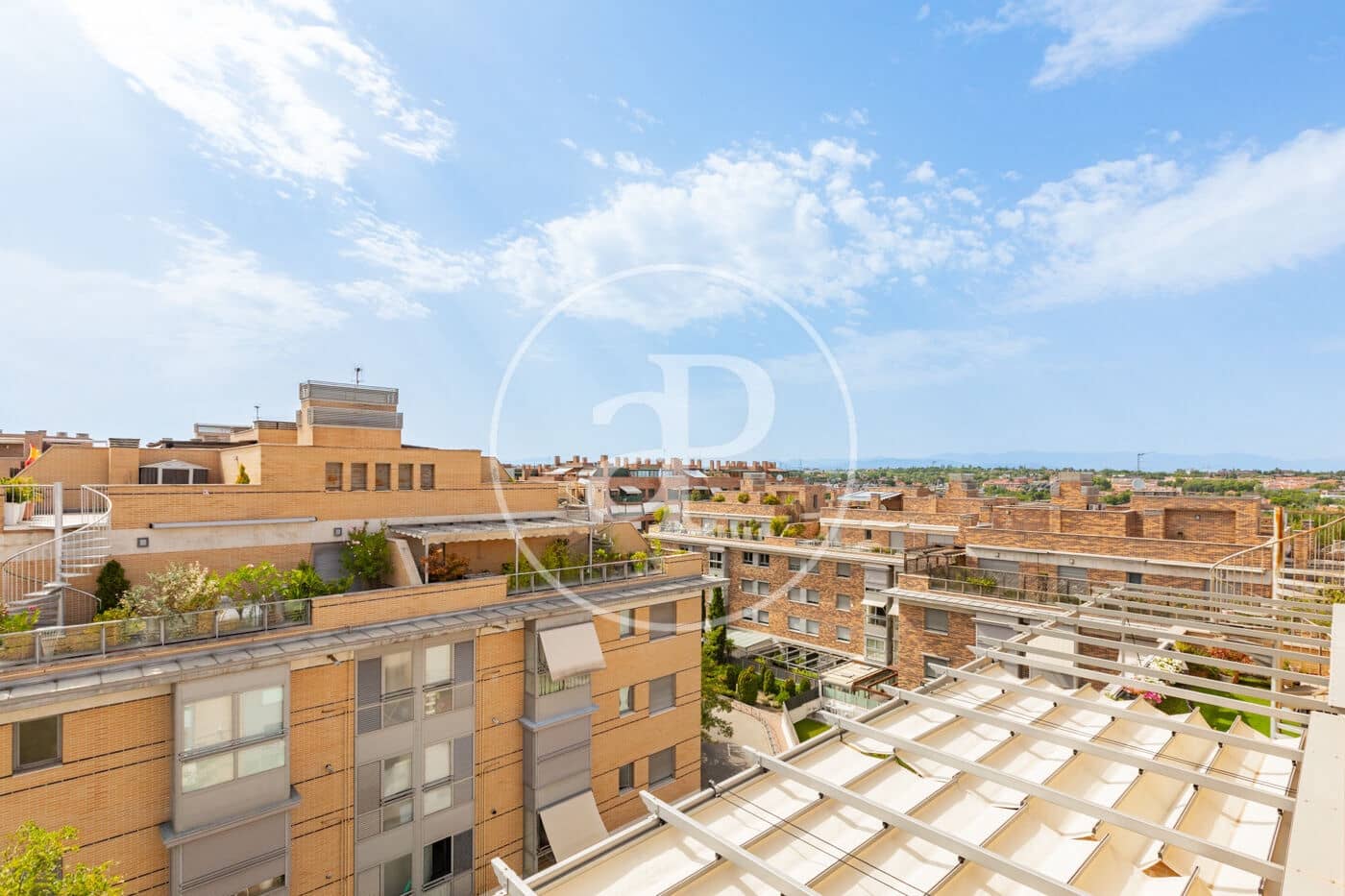 3 soveværelse Lejlighed til salg i Madrid by med swimmingpool - € 1.230.000 (Ref: 9978901)