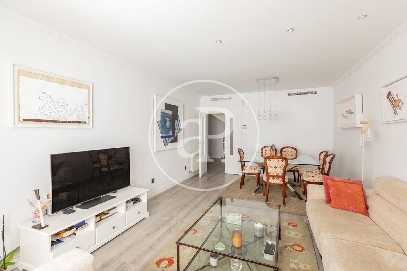 3 soveværelse Lejlighed til salg i Madrid by med swimmingpool - € 1.230.000 (Ref: 9978901)