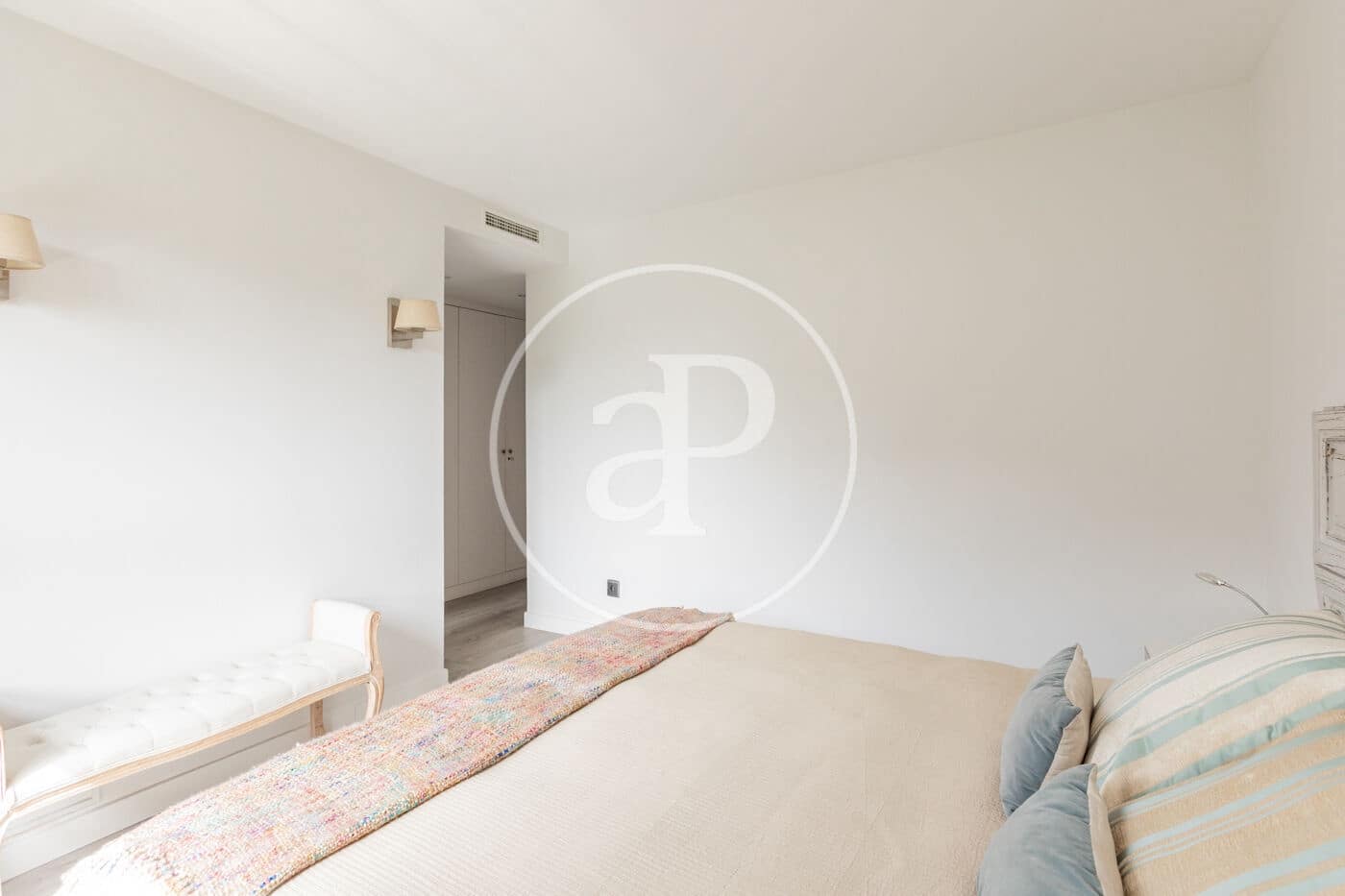 3 soveværelse Lejlighed til salg i Madrid by med swimmingpool - € 1.230.000 (Ref: 9978901)