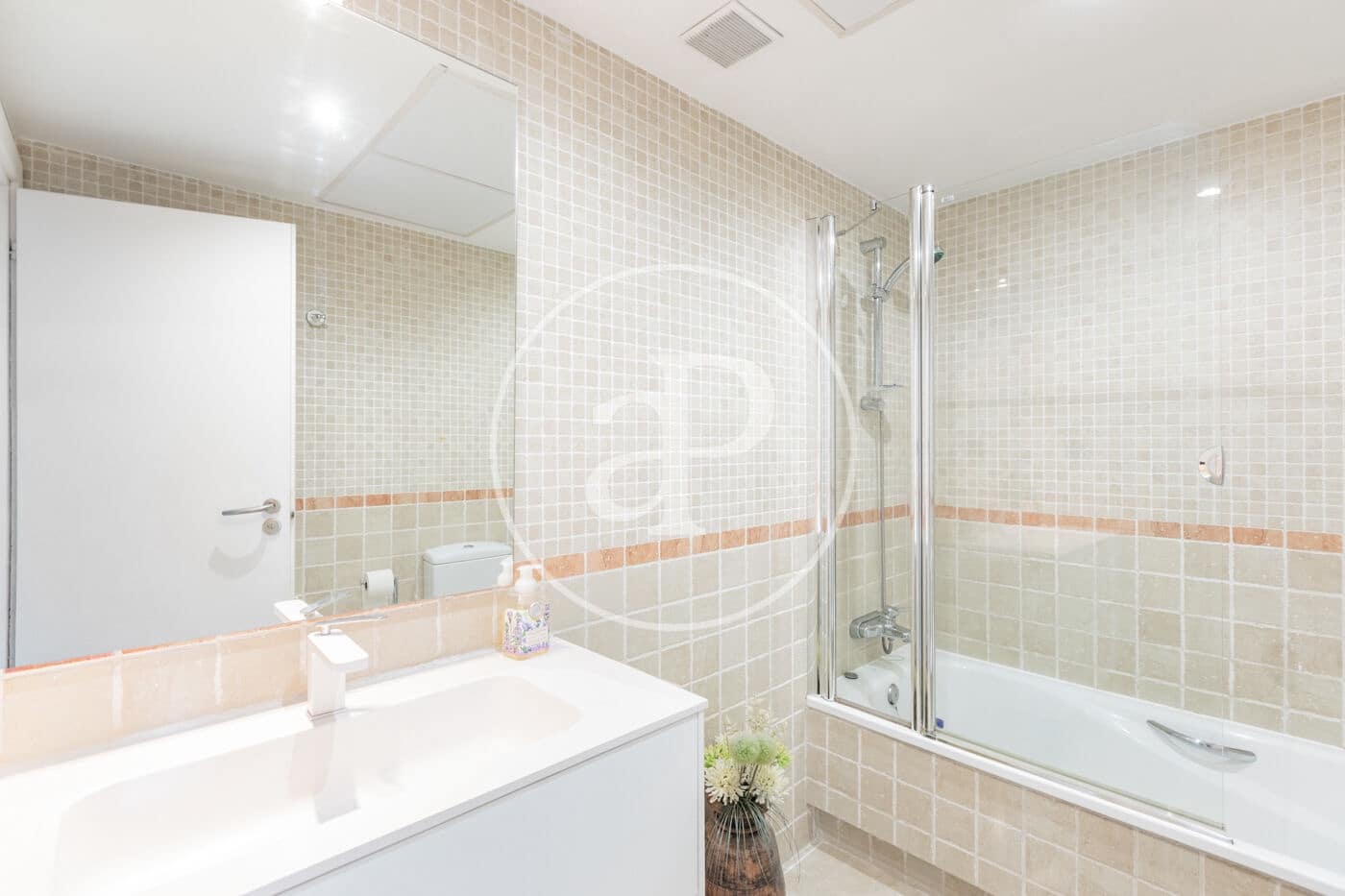 3 soveværelse Lejlighed til salg i Madrid by med swimmingpool - € 1.230.000 (Ref: 9978901)