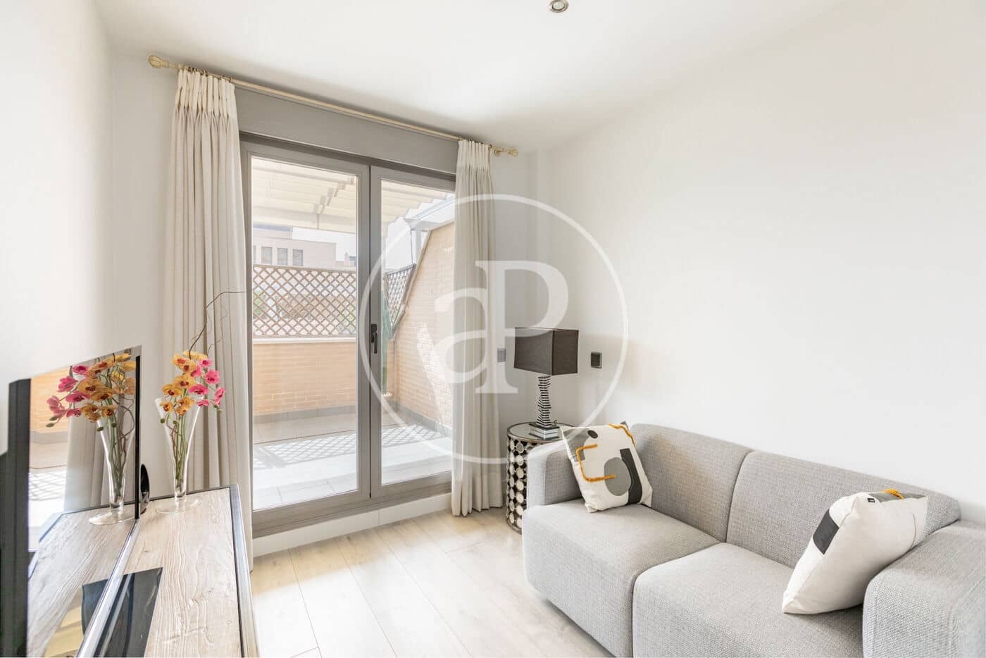 3 soveværelse Lejlighed til salg i Madrid by med swimmingpool - € 1.230.000 (Ref: 9978901)