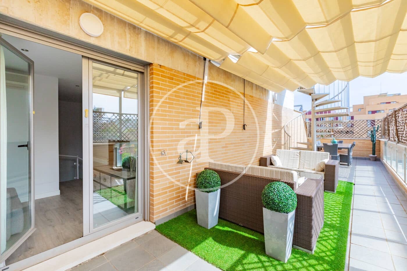 3 soveværelse Lejlighed til salg i Madrid by med swimmingpool - € 1.230.000 (Ref: 9978901)