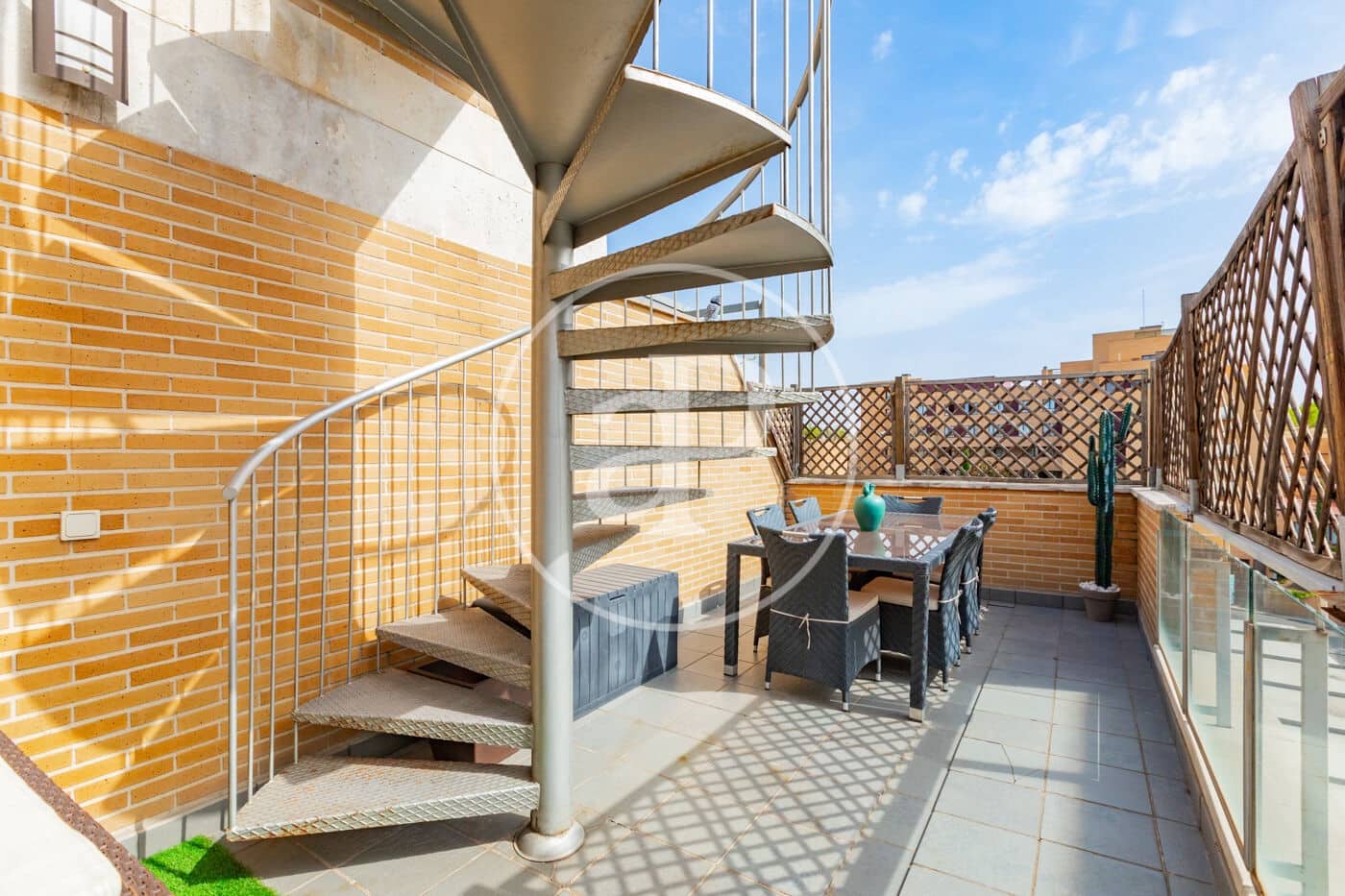 3 soveværelse Lejlighed til salg i Madrid by med swimmingpool - € 1.230.000 (Ref: 9978901)