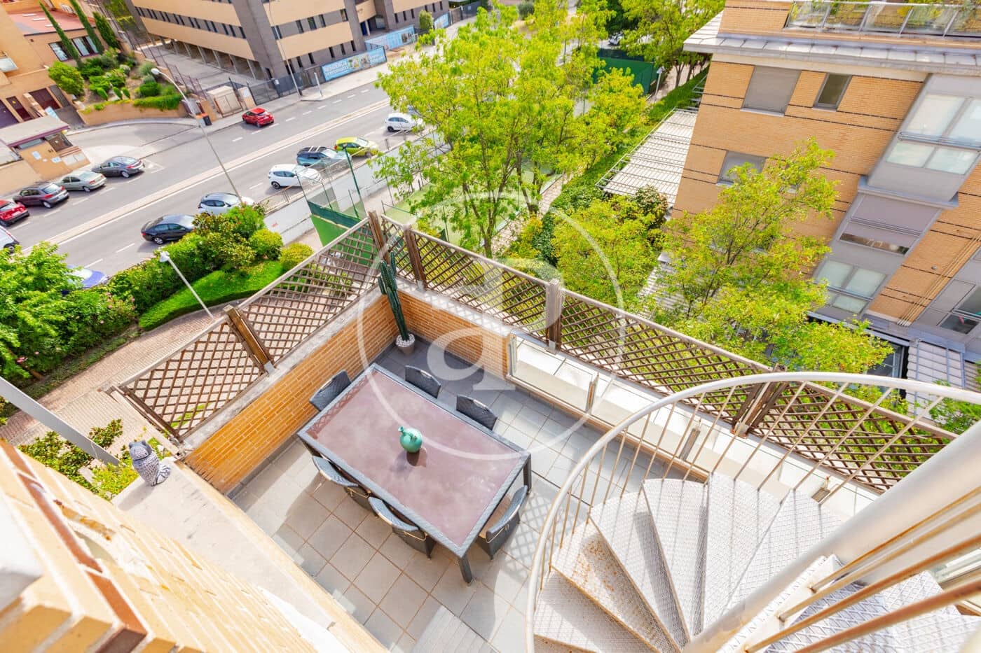 3 soveværelse Lejlighed til salg i Madrid by med swimmingpool - € 1.230.000 (Ref: 9978901)