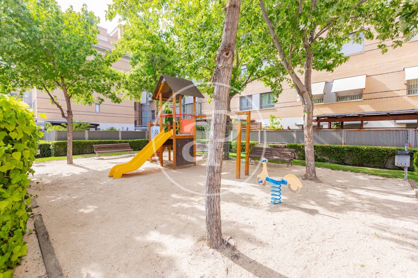 3 soveværelse Lejlighed til salg i Madrid by med swimmingpool - € 1.230.000 (Ref: 9978901)