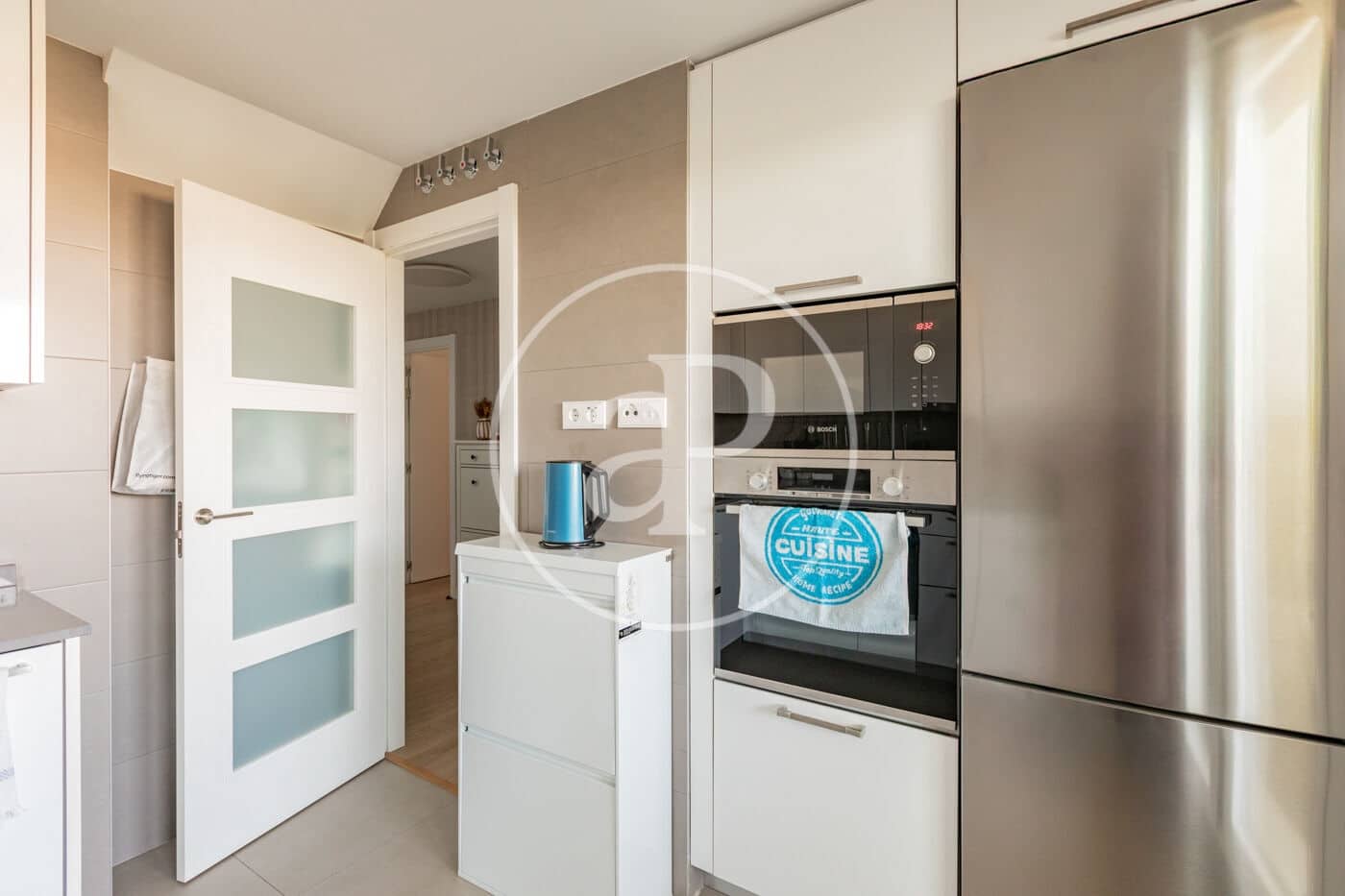 3 Zimmer Apartment zu vermieten in Madrid Stadt mit Pool Garage - 3.000 € (Ref: 9978903)