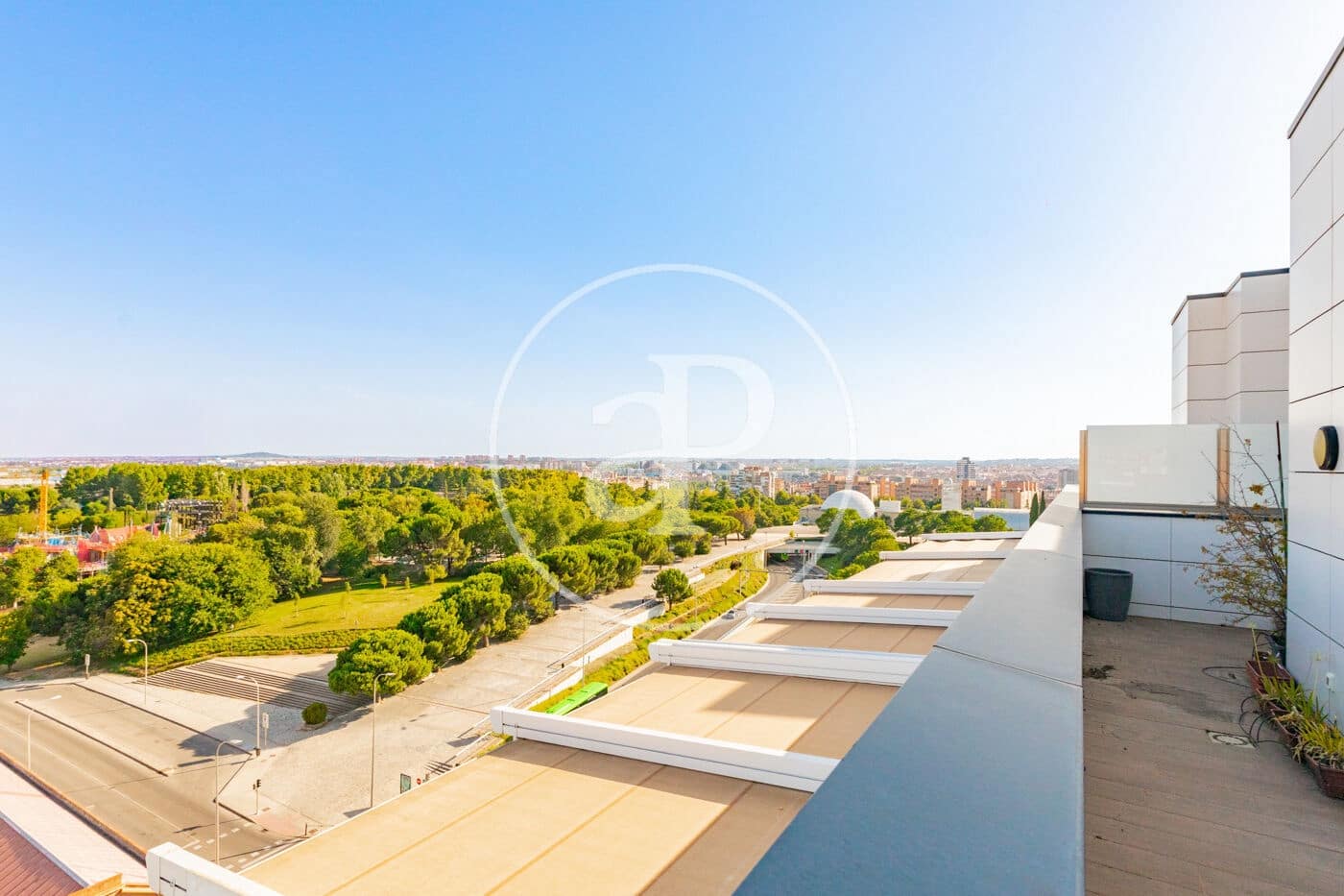 3 Zimmer Apartment zu vermieten in Madrid Stadt mit Pool Garage - 3.000 € (Ref: 9978903)
