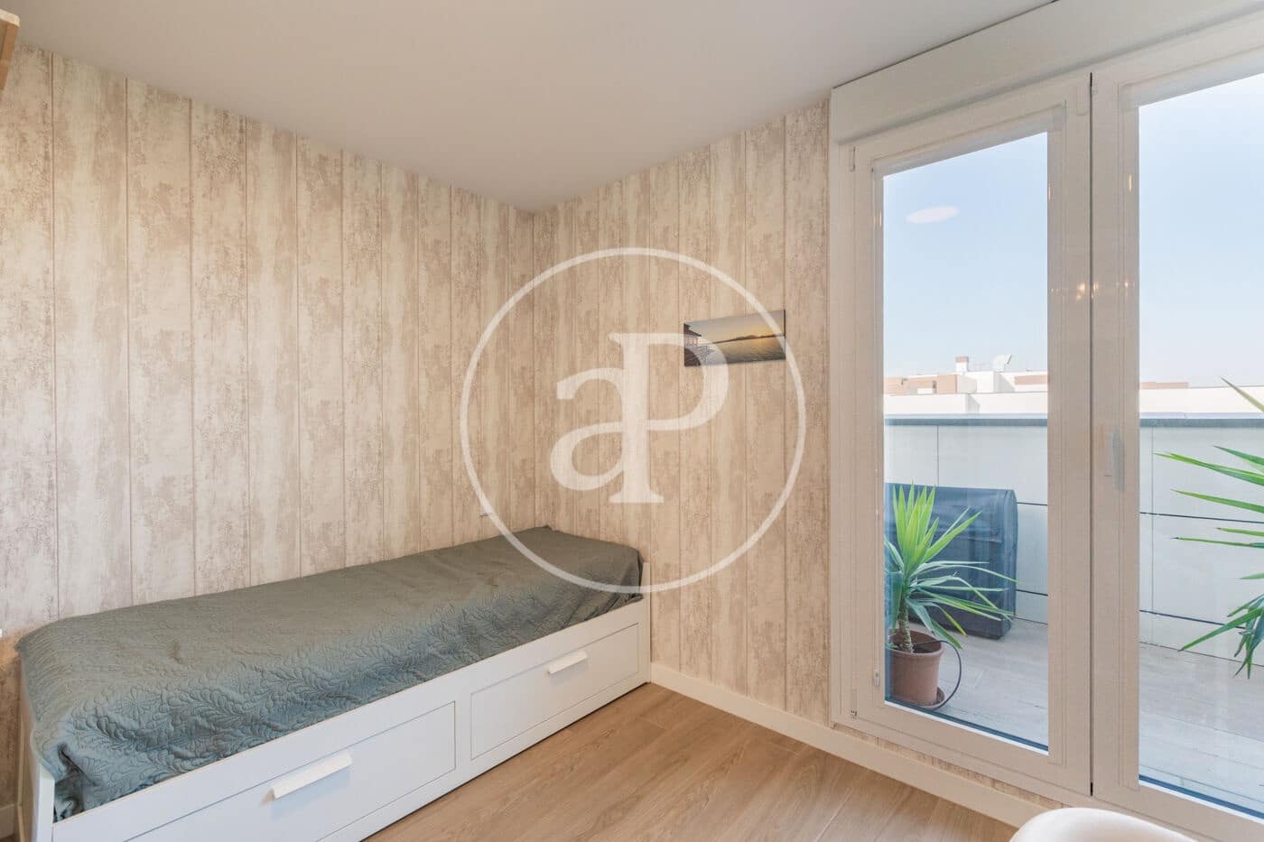 3 Zimmer Apartment zu vermieten in Madrid Stadt mit Pool Garage - 3.000 € (Ref: 9978903)