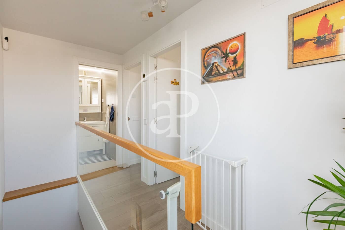 3 Zimmer Apartment zu vermieten in Madrid Stadt mit Pool Garage - 3.000 € (Ref: 9978903)