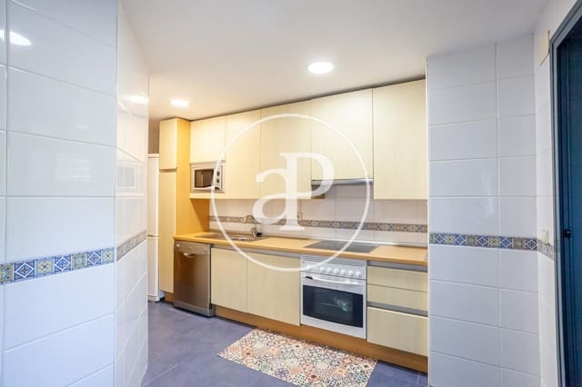 2 slaapkamer Appartement te huur in Pozuelo de Alarcón met zwembad garage - € 1.800 (Ref: 9978904)