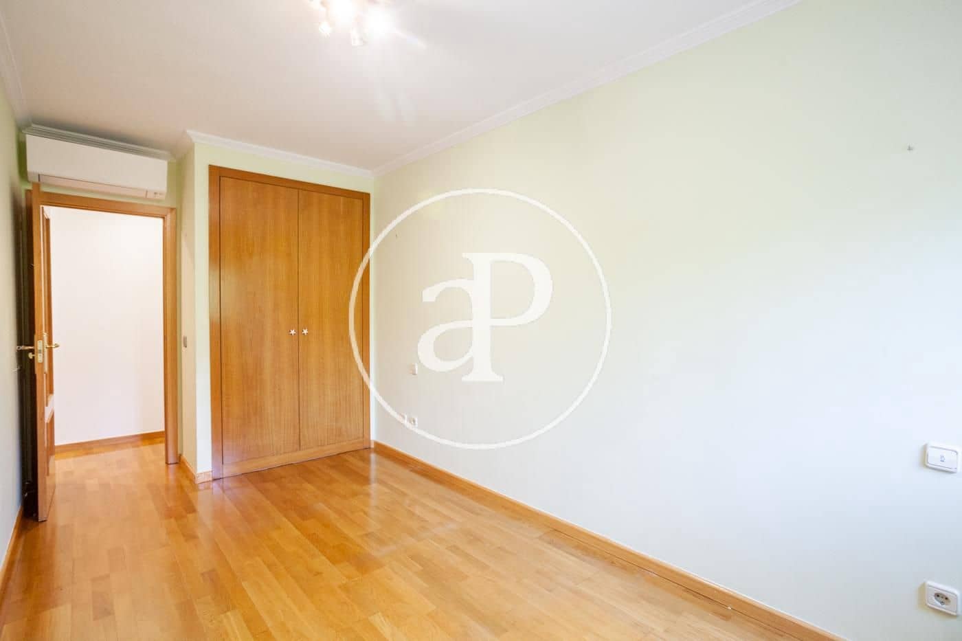 2 slaapkamer Appartement te huur in Pozuelo de Alarcon met zwembad garage - € 1.800 (Ref: 9978904)