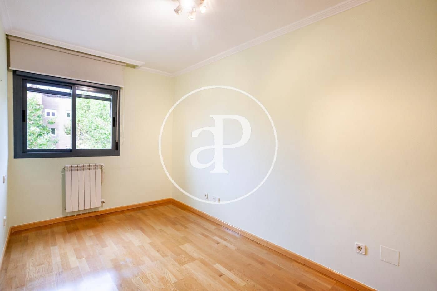 2 slaapkamer Appartement te huur in Pozuelo de Alarcon met zwembad garage - € 1.800 (Ref: 9978904)