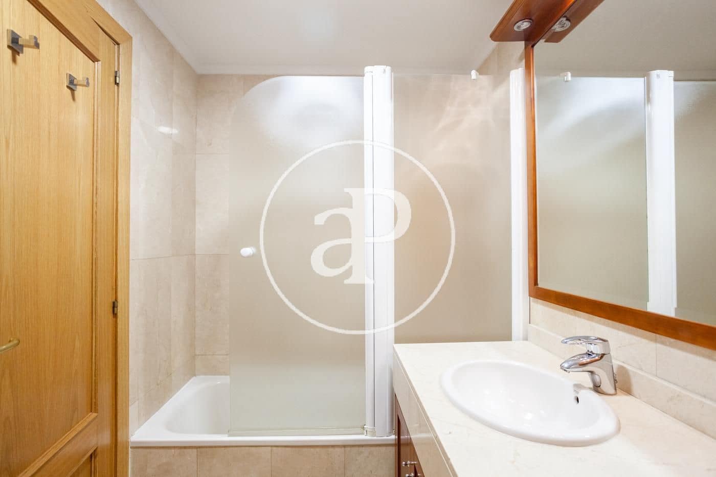 2 slaapkamer Appartement te huur in Pozuelo de Alarcon met zwembad garage - € 1.800 (Ref: 9978904)