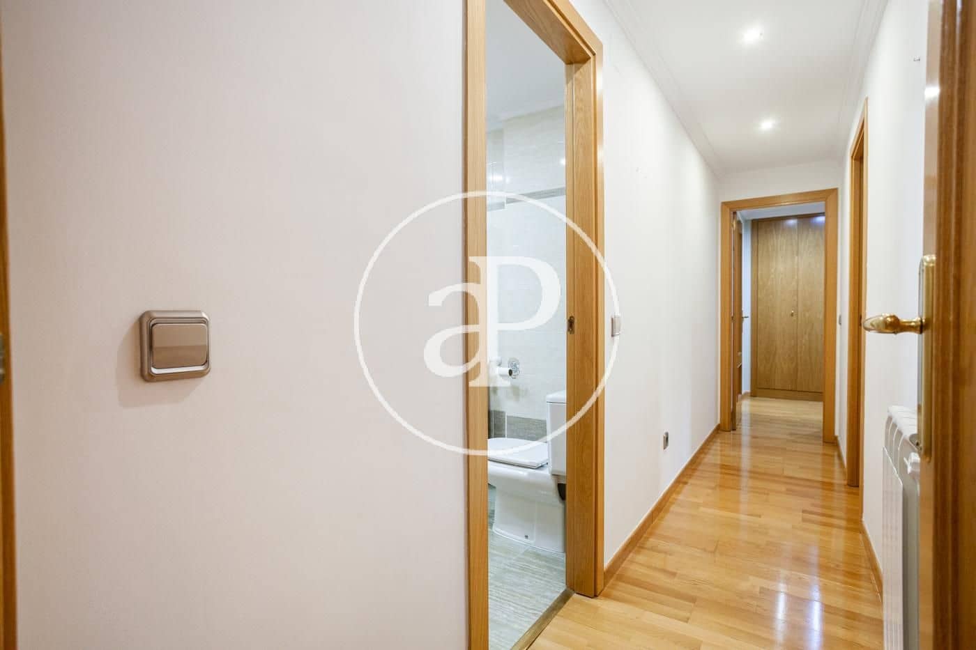 2 slaapkamer Appartement te huur in Pozuelo de Alarcon met zwembad garage - € 1.800 (Ref: 9978904)