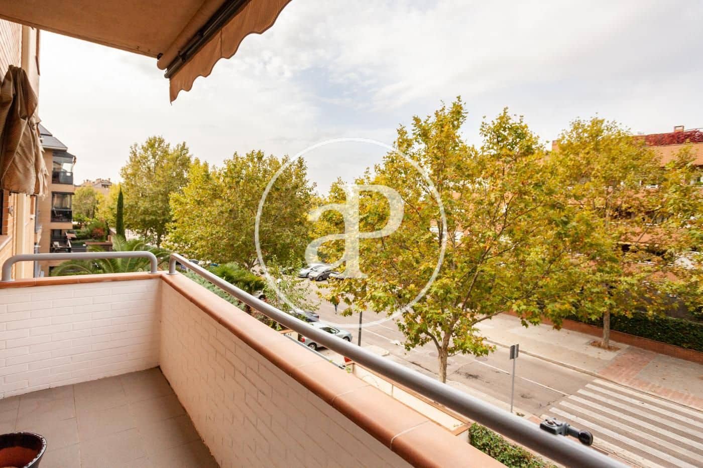 2 slaapkamer Appartement te huur in Pozuelo de Alarcon met zwembad garage - € 1.800 (Ref: 9978904)