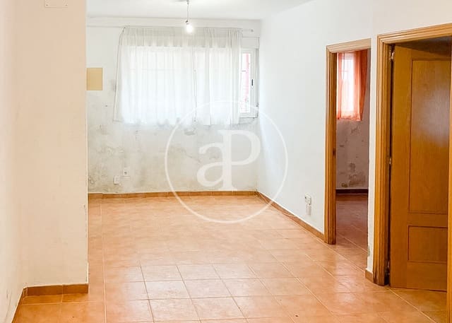 Apartamento de 2 habitaciones en Almenara, Madrid ciudad en venta - 250.000 € (Ref: 9983032)