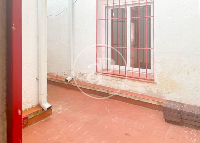 Apartamento de 2 habitaciones en Almenara, Madrid ciudad en venta - 250.000 € (Ref: 9983032)