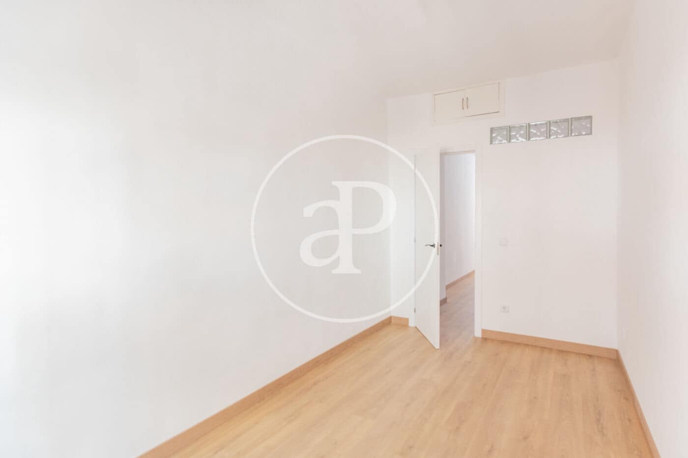 2 bedroom Apartment for sale in Madrid city - € 425,000 (Ref: 9983033)