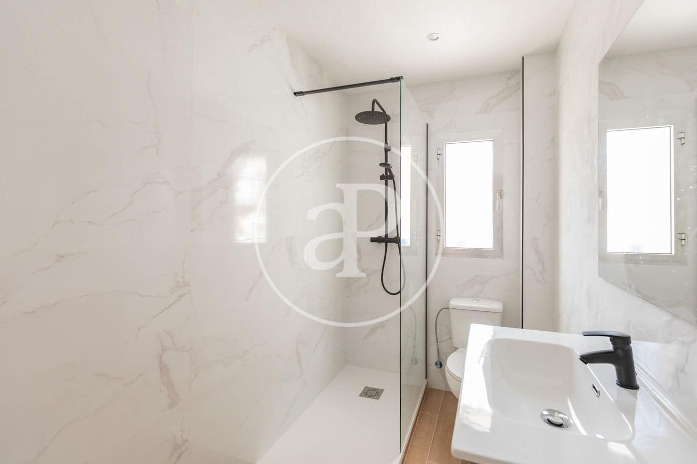 2 bedroom Apartment for sale in Madrid city - € 425,000 (Ref: 9983033)