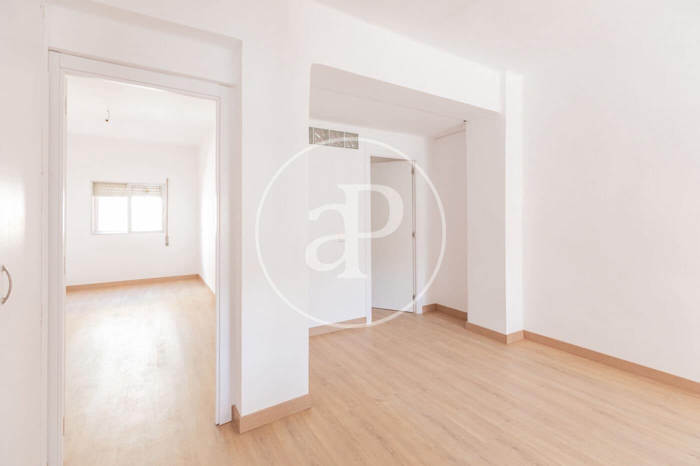 2 bedroom Apartment for sale in Madrid city - € 425,000 (Ref: 9983033)