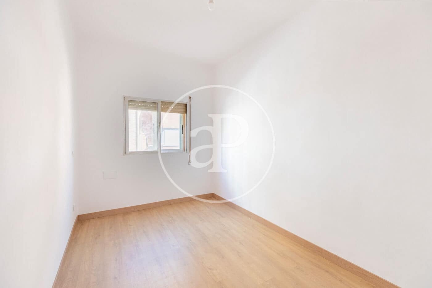 2 bedroom Apartment for sale in Madrid city - € 425,000 (Ref: 9983033)