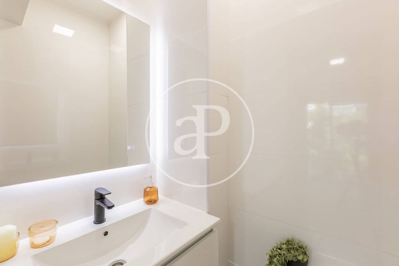 2 sovrum Lägenhet till salu i Madrid stad - 398 000 € (Ref: 9983034)