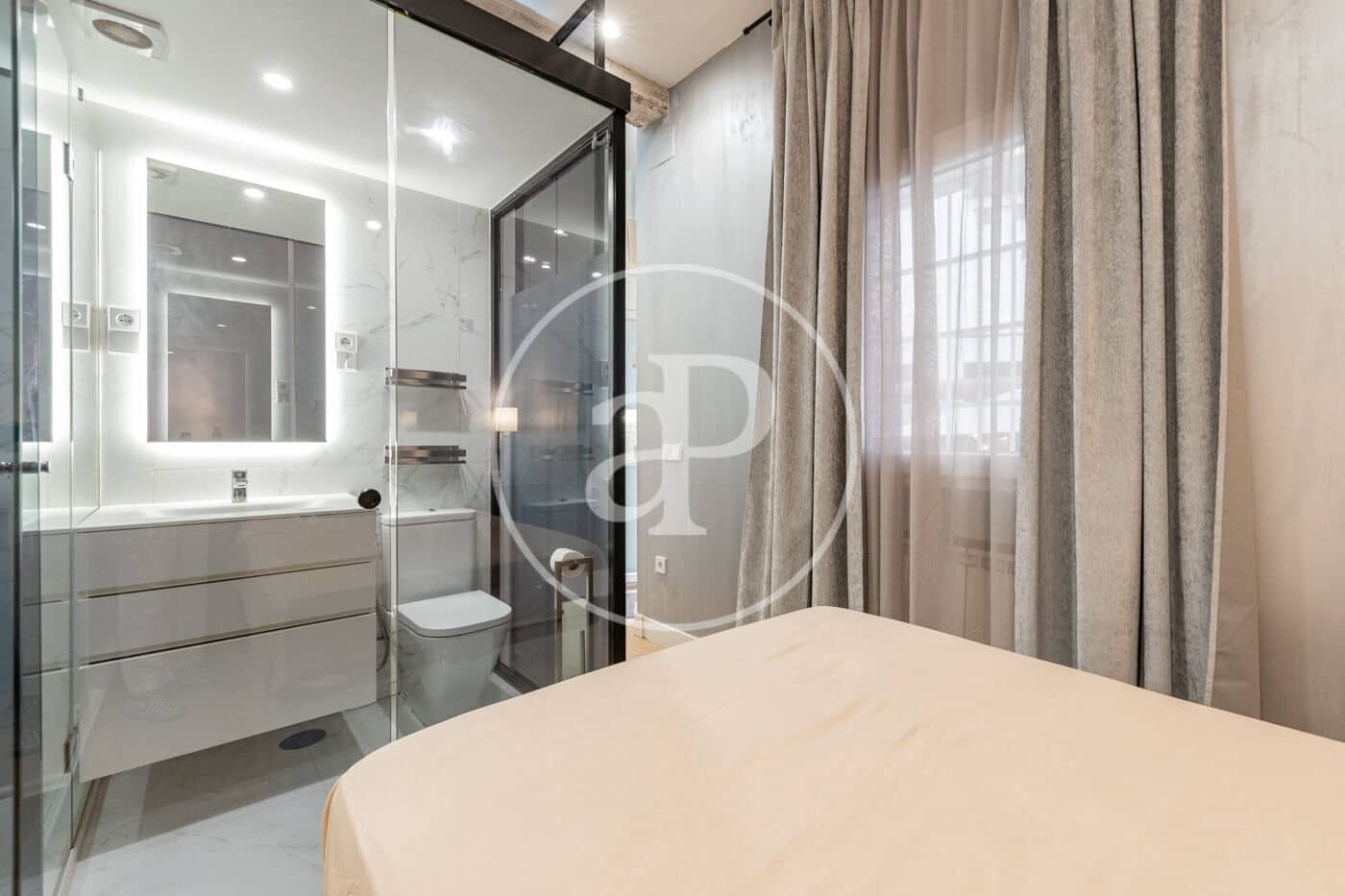1 sovrum Lägenhet till salu i Madrid stad - 350 000 € (Ref: 9983036)