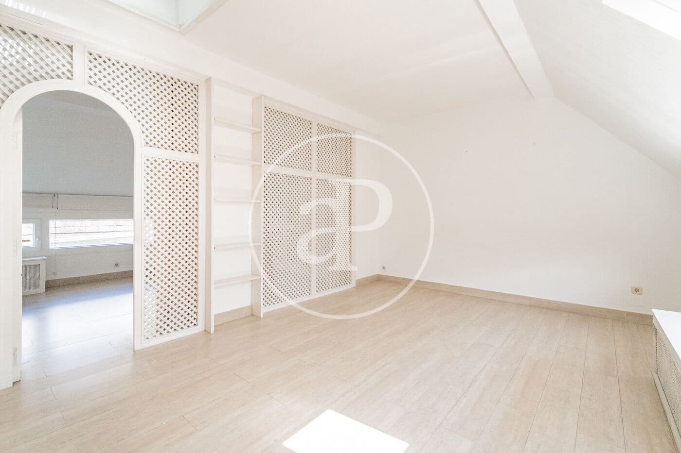 1 sypialnia Apartament na sprzedaż w Miasto Madryt z basenem - 650 000 € (Ref: 9983037)