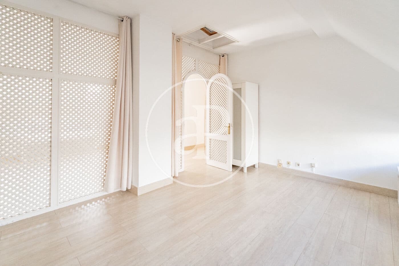 1 sypialnia Apartament na sprzedaż w Miasto Madryt z basenem - 650 000 € (Ref: 9983037)