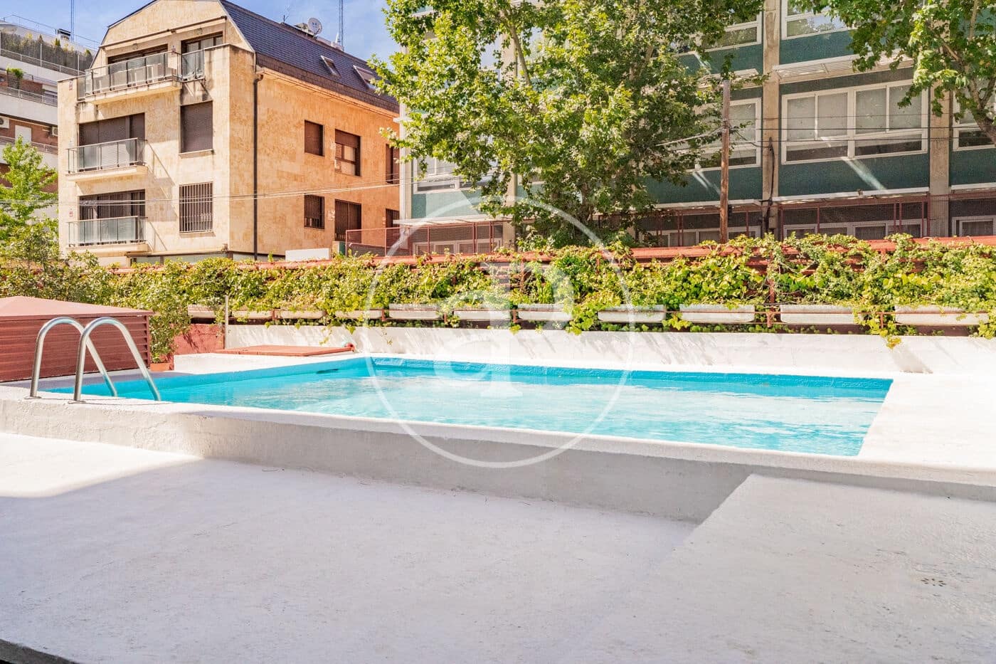 1 sypialnia Apartament na sprzedaż w Miasto Madryt z basenem - 650 000 € (Ref: 9983037)
