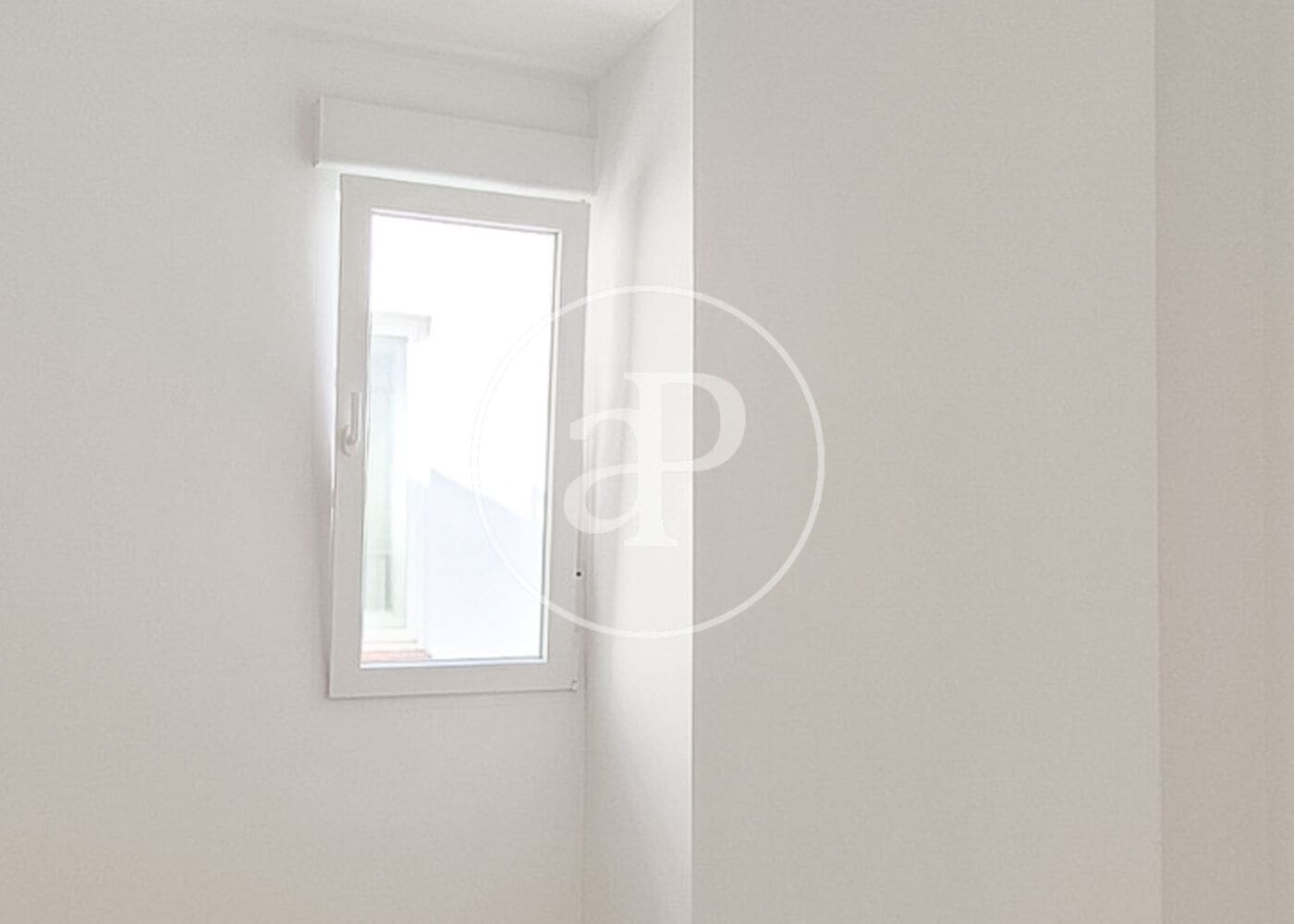Apartamento de 2 habitaciones en Madrid ciudad en venta - 370.000 € (Ref: 9984998)