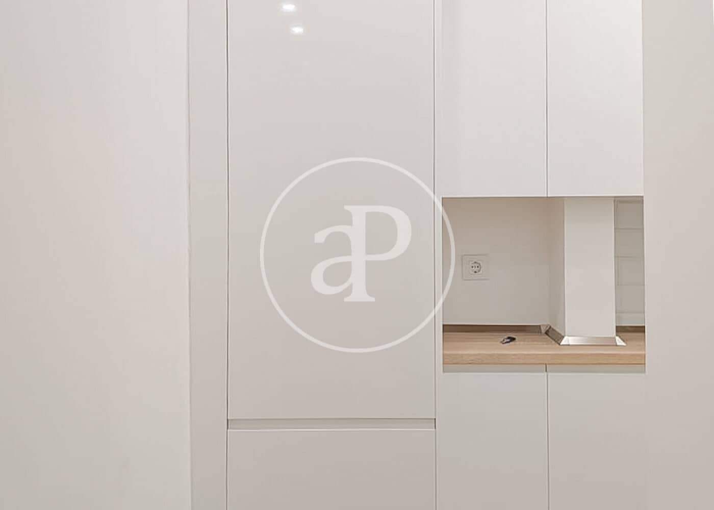 Apartamento de 2 habitaciones en Madrid ciudad en venta - 370.000 € (Ref: 9984998)