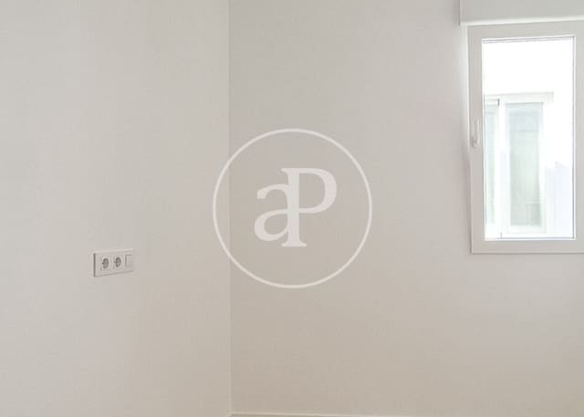 Apartamento de 2 habitaciones en Delicias, Madrid ciudad en venta - 370.000 € (Ref: 9984998)