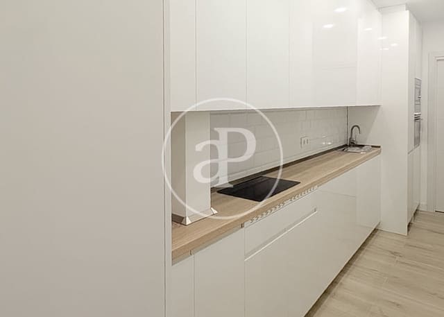 Apartamento de 2 habitaciones en Delicias, Madrid ciudad en venta - 370.000 € (Ref: 9984998)
