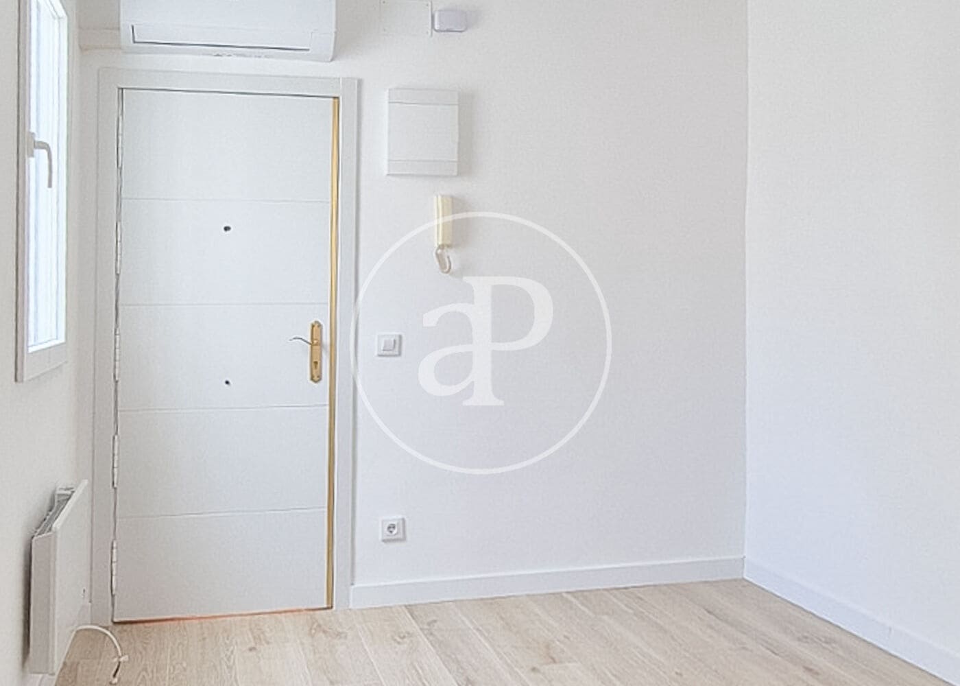 Apartamento de 2 habitaciones en Madrid ciudad en venta - 370.000 € (Ref: 9984998)