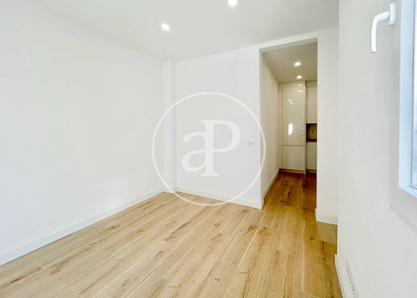 2 makuuhuone Huoneisto myytävänä paikassa Madrid kaupunki - 370 000 € (Ref: 9984998)