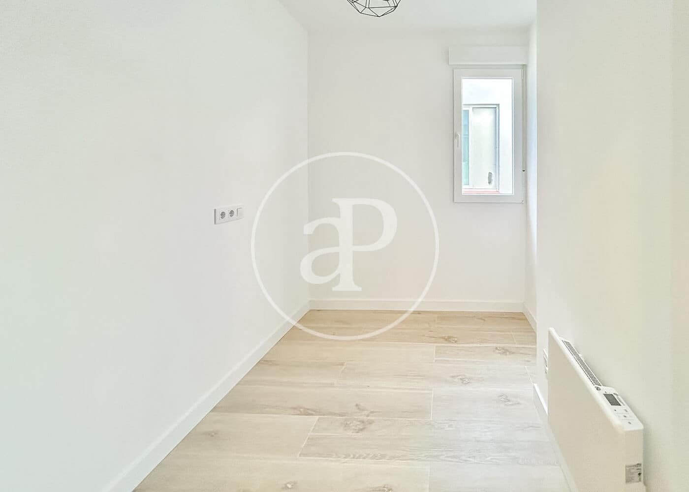2 makuuhuone Huoneisto myytävänä paikassa Madrid kaupunki - 370 000 € (Ref: 9984998)