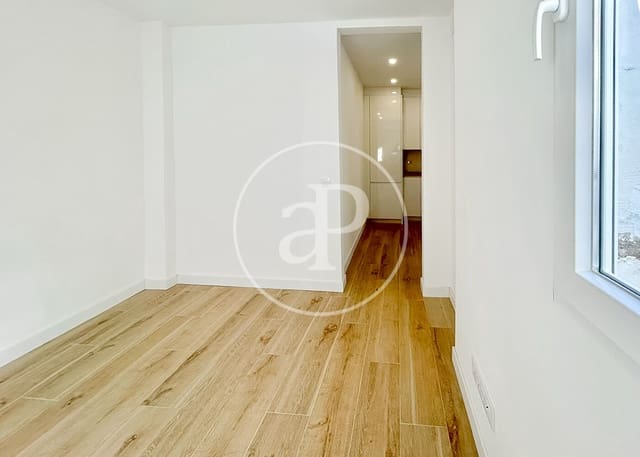 2 bedroom Apartment for sale in Delicias, Madrid city - € 370,000 (Ref: 9984998)