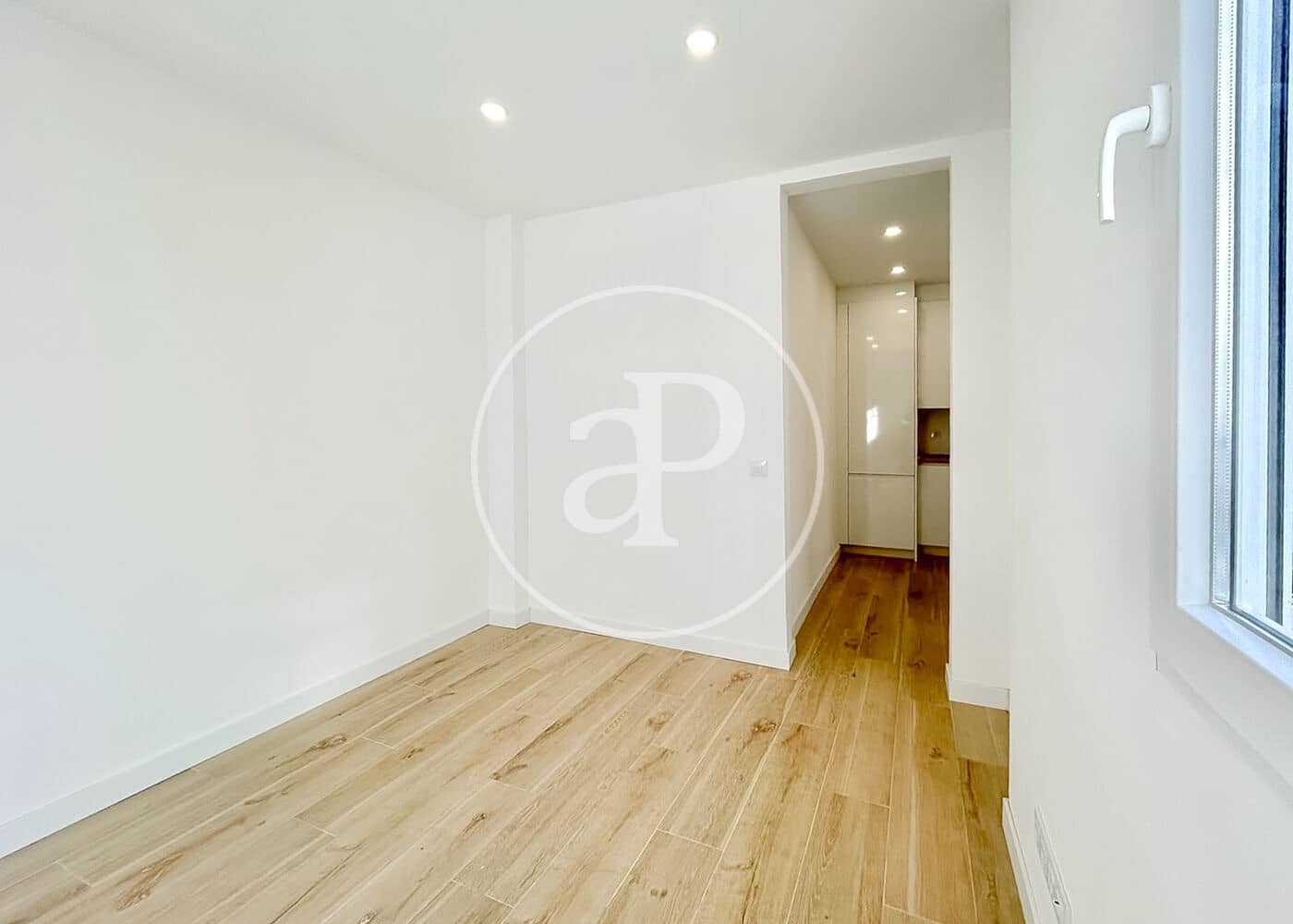 2 makuuhuone Huoneisto myytävänä paikassa Madrid kaupunki - 370 000 € (Ref: 9984998)