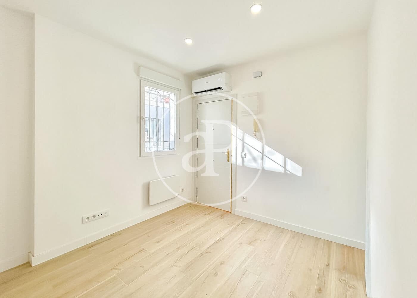 2 makuuhuone Huoneisto myytävänä paikassa Madrid kaupunki - 370 000 € (Ref: 9984998)